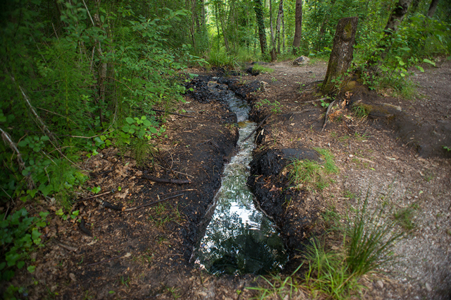 affioramenti-naturali-petrolio-basilicata-in-italia